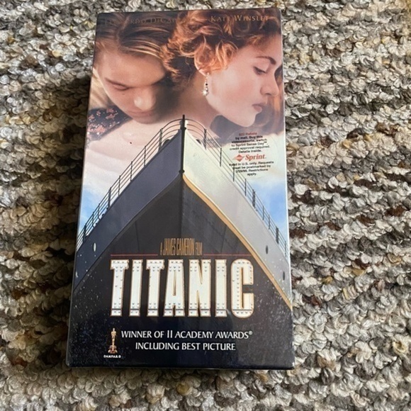 New in the box: Titanic VHS Cassette Tape Set - Picture 5 of 5